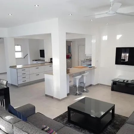 Sleeps 6 With Pool Air Con And Wifi Villa Almancil